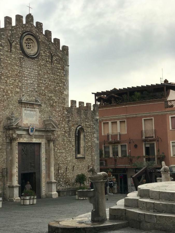 Iriss Bed and Breakfast Taormina Eksteriør billede